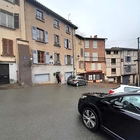 Le Trois Mats 5 3* Thiers